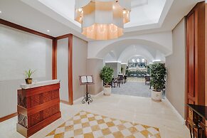 The Arkin Colony Hotel