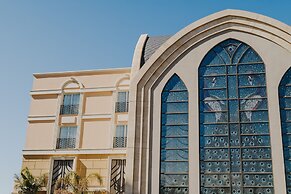 The Arkin Colony Hotel