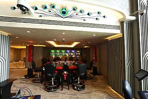 The Arkin Colony Hotel