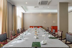 The Arkin Colony Hotel