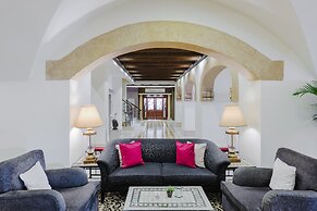 The Arkin Colony Hotel