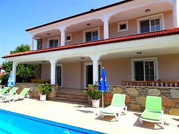 Villa Kubra