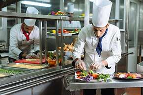 MS Esmeralda Nile Cruise from Aswan or Luxor