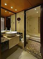 MS Esmeralda Nile Cruise from Aswan or Luxor