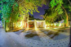 Cinnamon Airport Residencies