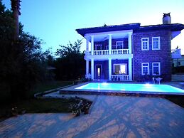 Villa Akinci