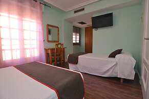 Hostería El Bodegón De Gredos