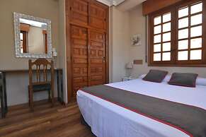 Hostería El Bodegón De Gredos