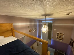 Little Barrel Guest House - Hostel