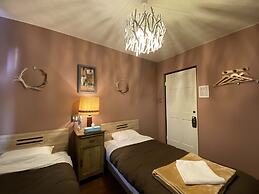 Little Barrel Guest House - Hostel