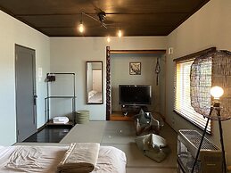 Little Barrel Guest House - Hostel