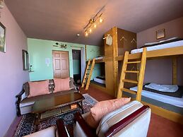 Little Barrel Guest House - Hostel