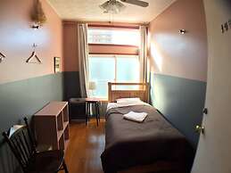 Little Barrel Guest House - Hostel