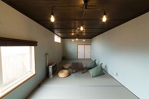 Little Barrel Guest House - Hostel