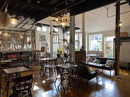 Little Barrel Guest House - Hostel