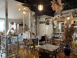 Little Barrel Guest House - Hostel