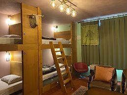 Little Barrel Guest House - Hostel