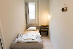 Little Barrel Guest House - Hostel