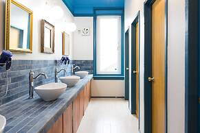 Little Barrel Guest House - Hostel