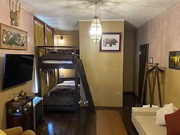 Little Barrel Guest House - Hostel