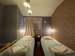 Little Barrel Guest House - Hostel