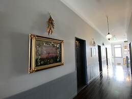 Little Barrel Guest House - Hostel