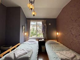 Little Barrel Guest House - Hostel