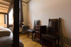 Little Barrel Guest House - Hostel