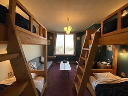 Little Barrel Guest House - Hostel