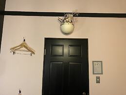 Little Barrel Guest House - Hostel