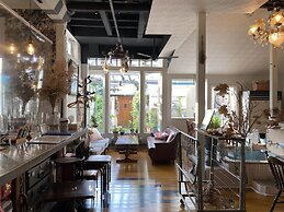 Little Barrel Guest House - Hostel