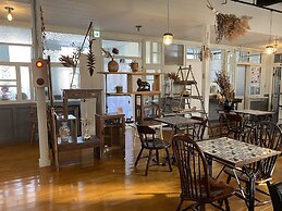 Little Barrel Guest House - Hostel