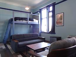 Little Barrel Guest House - Hostel
