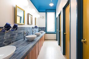 Little Barrel Guest House - Hostel