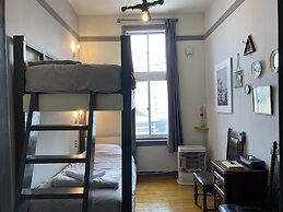 Little Barrel Guest House - Hostel