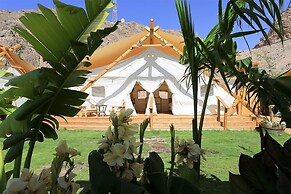 Colonia Rest House Glamping