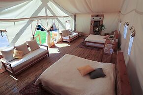 Colonia Rest House Glamping