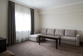 Business Hotel Mask