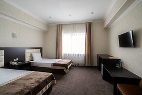 Business Hotel Mask