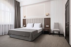 Business Hotel Mask