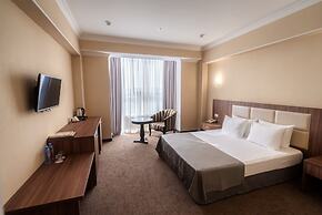 Business Hotel Mask