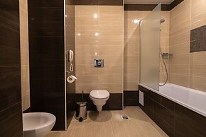 Business Hotel Mask