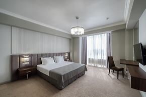 Business Hotel Mask