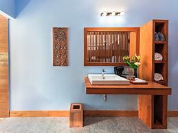 Cheata Residence