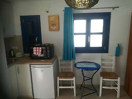 Mykonos Pro-care Suites