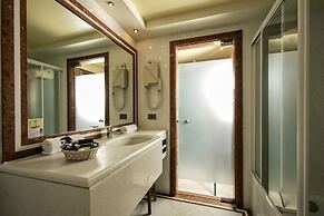 Possidi Holidays Resort & Suite Hotel