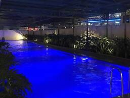 One Eastwood Avenue Tower 1