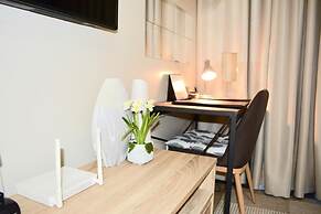 One Eastwood Avenue Tower 1