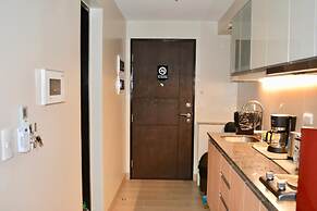 One Eastwood Avenue Tower 1