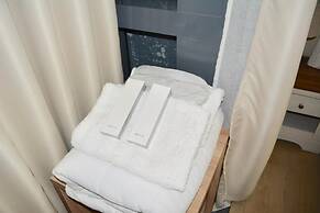 One Eastwood Avenue Tower 1